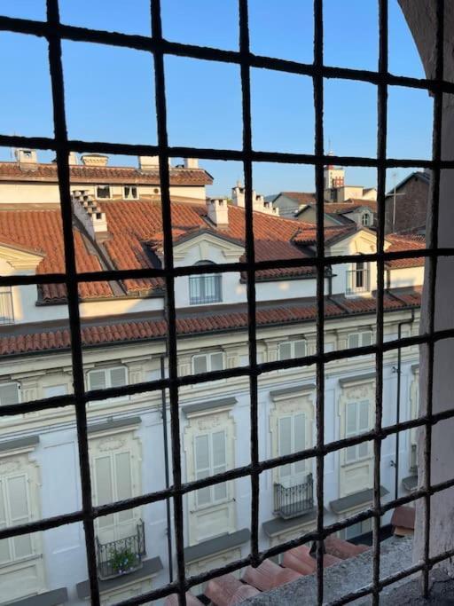 Piccola Mansardina Nel Cuore Di Torino Bagian luar foto